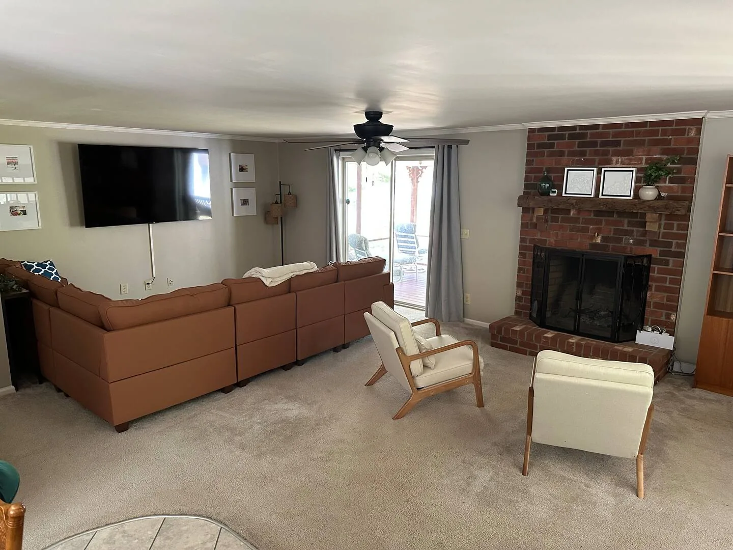 Living room at Vista Cove